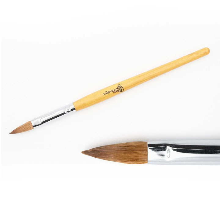 Millennium Acrylic Brush - Oval Sharp Size 8   Naio Nails